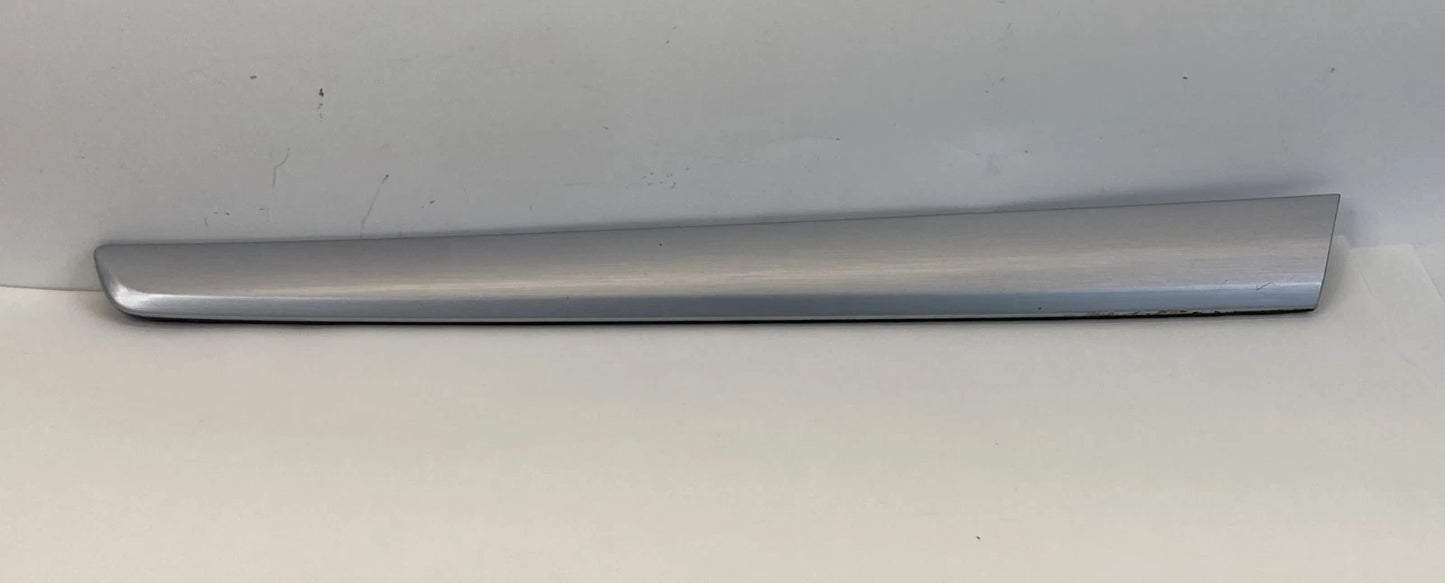 2012-2015 VW VOLKSWAGEN PASSAT REAR LEFT DOOR PANEL MOLDING BEZEL 561867419 OEM