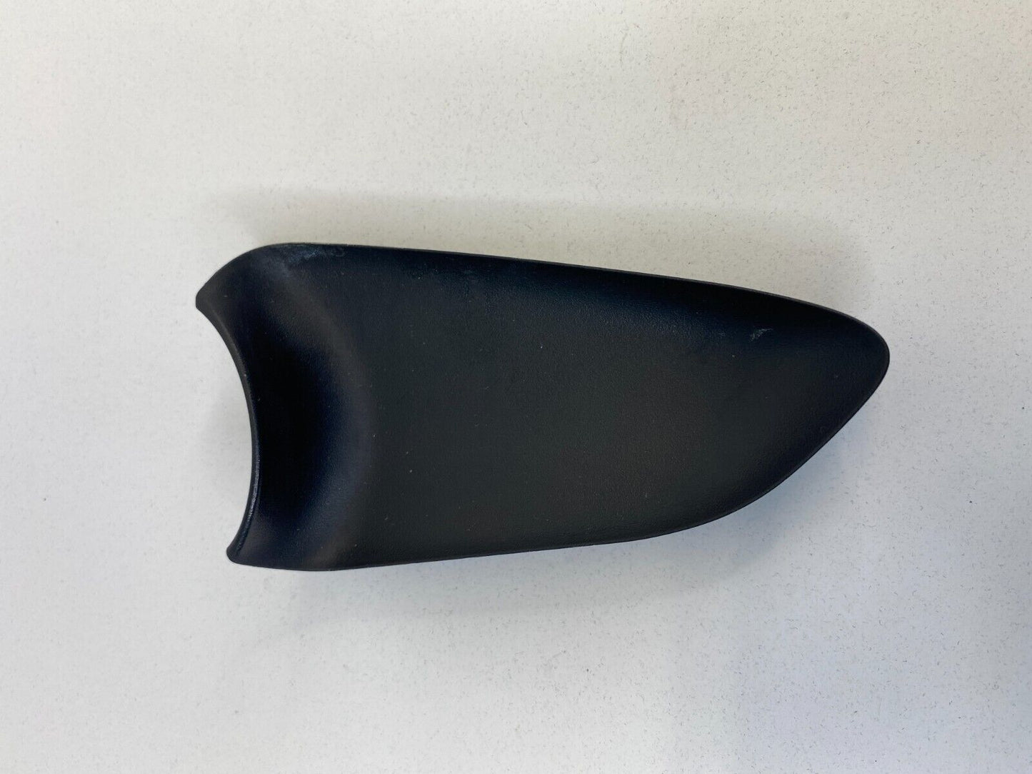 2009-2013 Toyota Matrix Front Right Inner Door Handle Bezel Cap Cover 69277-0212