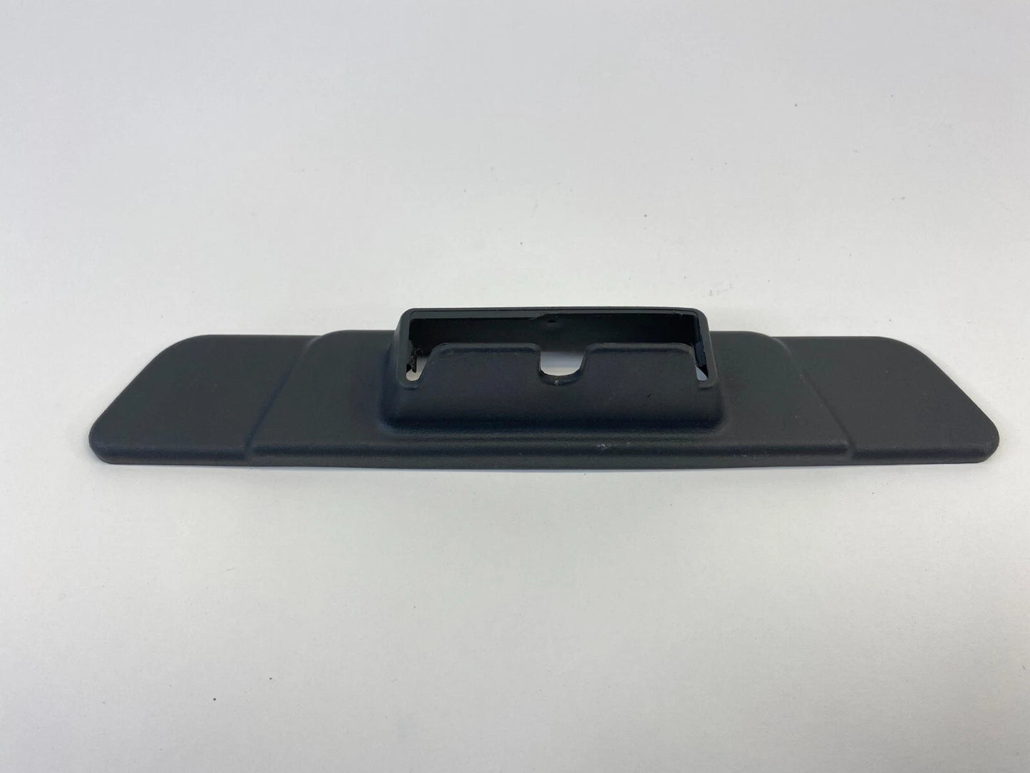 2003 2004 SAAB 9-3 REAR LICENSE PLATE LIGHT COVER DECK LID FINISH PANEL 12787319
