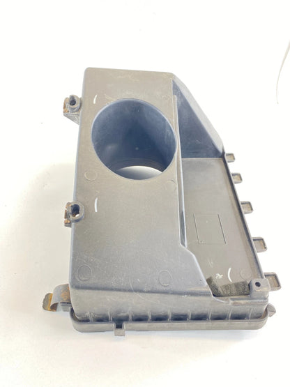 2000-2005 CHEVROLET IMPALA 3.4L AIR INTAKE CLEANER BOX FILTER HOUSING 382677 OEM