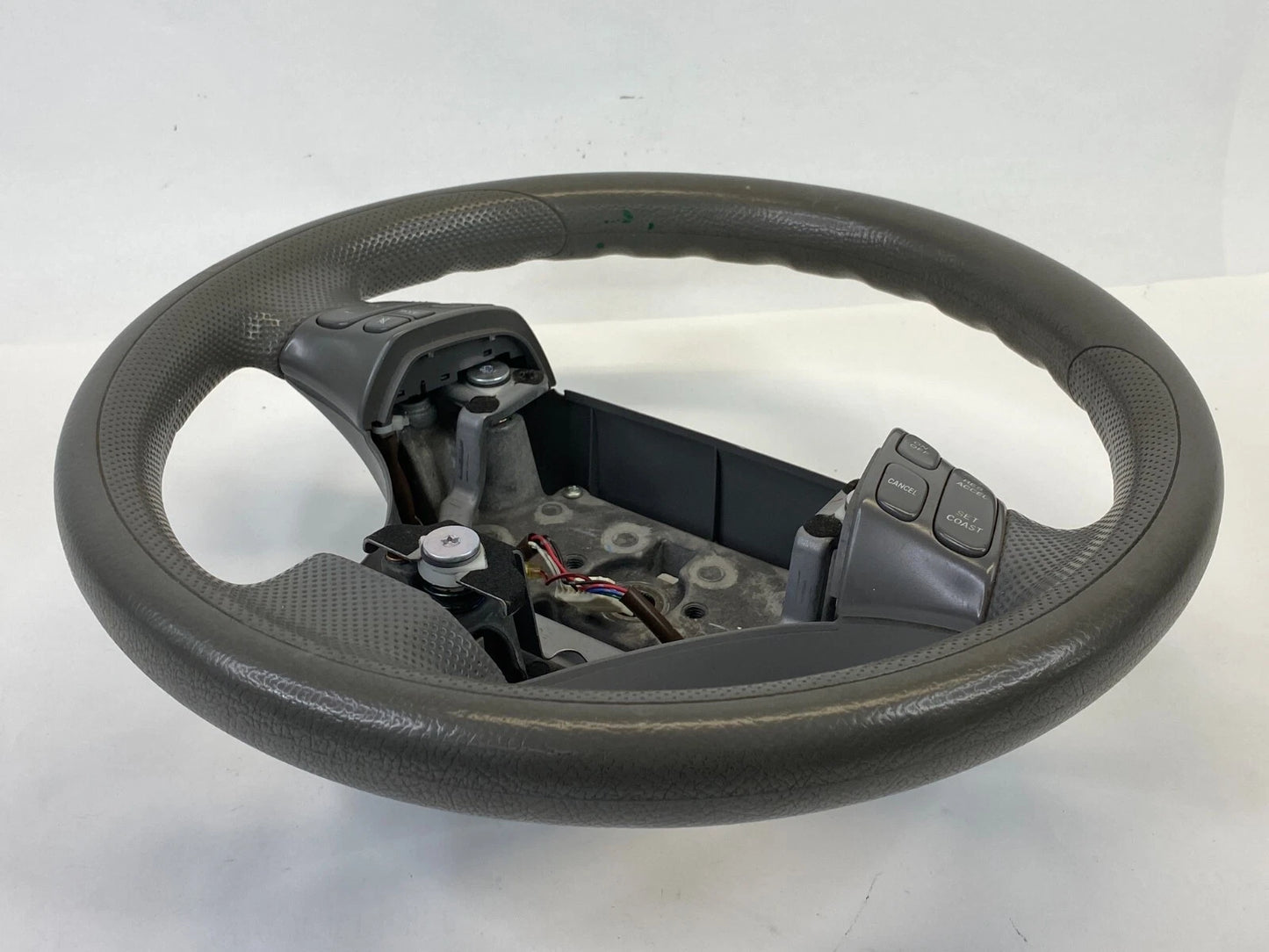 2004-2006 MAZDA MPV STEERING WHEEL W/ AUDIO & CRUISE CONTROL SWITCHES OEM