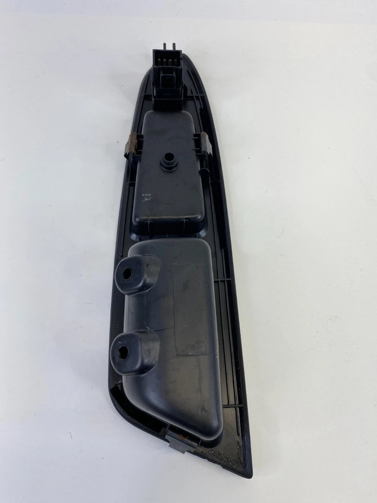 2006-2008 CHEVROLET IMPALA FRONT RIGHT PASSENGER DOOR WINDOW SWITCH W/ BEZEL OEM
