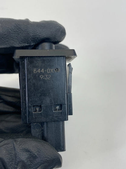 09-19 TOYOTA COROLLA 04-20 SIENNA SET TIRE PRESSURE RESET SWITCH BUTTON 15A644