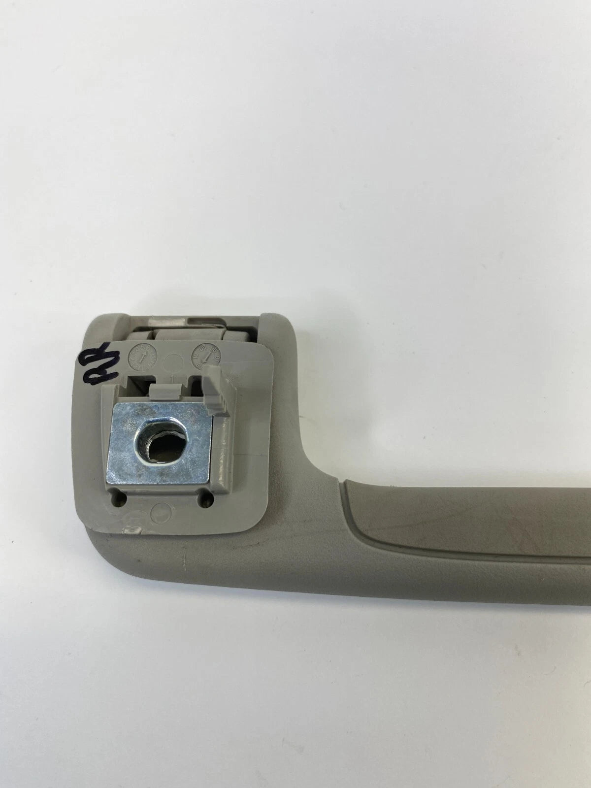 10-17 CHEVY EQUINOX REAR RIGHT INNER ROOF GRAB GRIP ASSIST HANDLE 654129907 OEM