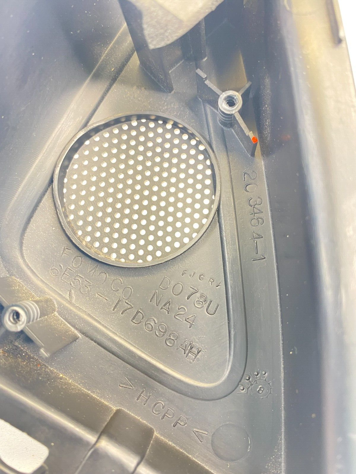 06-12 Ford Fusion Front Right Passenger Tweeter Cover Trim Corner 6E53-17D698