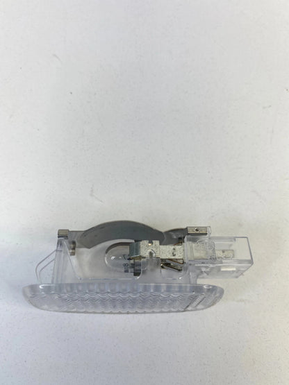 2003-2009 MERCEDES-BENZ E320 SEDAN INNER INTERIOR COURTESY LAMP LIGHT ASSEMBLY