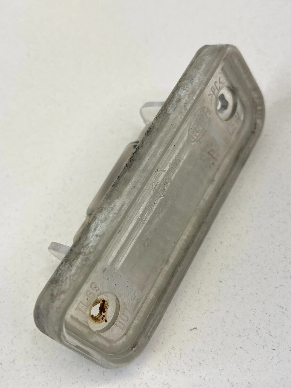 03-09 MERCEDES-BENZ E320 E 320 REAR TRUNK LICENSE PLATE LIGHT LAMP A2038200256