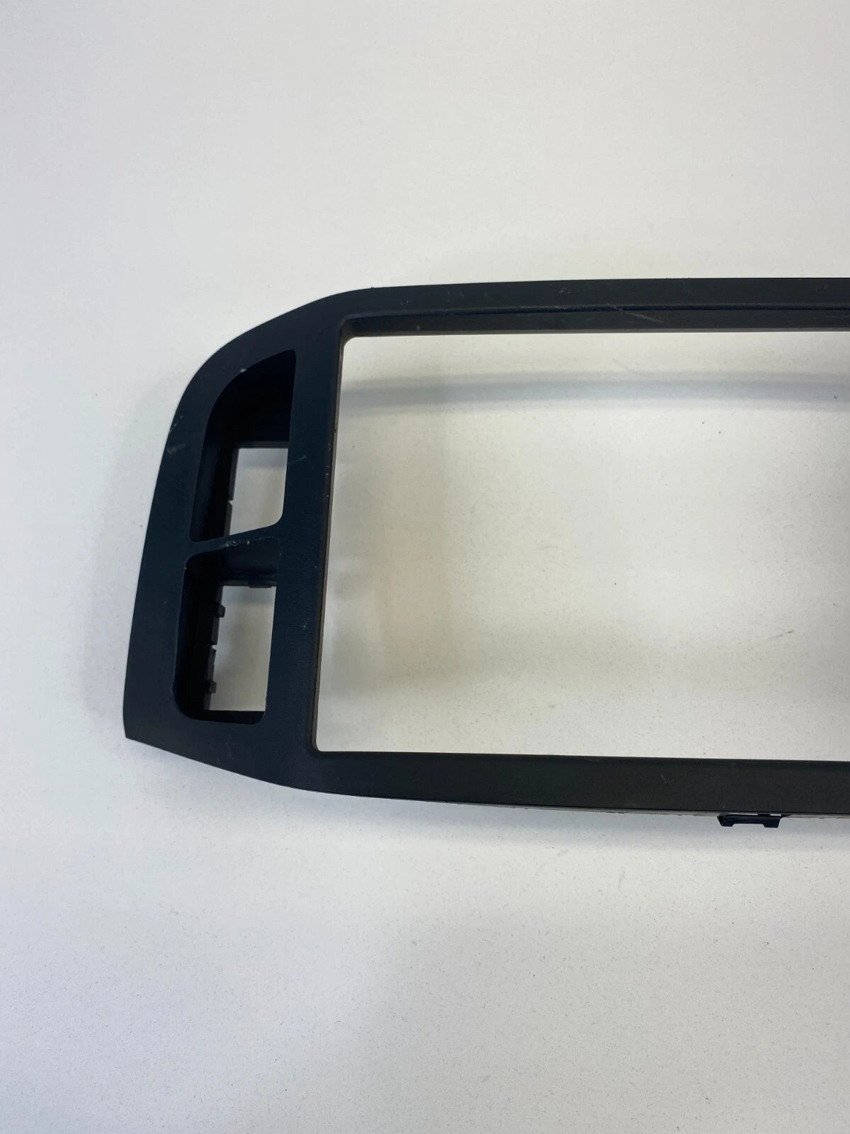 2003-2005 HONDA PILOT DASH PANEL RADIO BEZEL TRIM SURROUND 77250-S9VX OEM