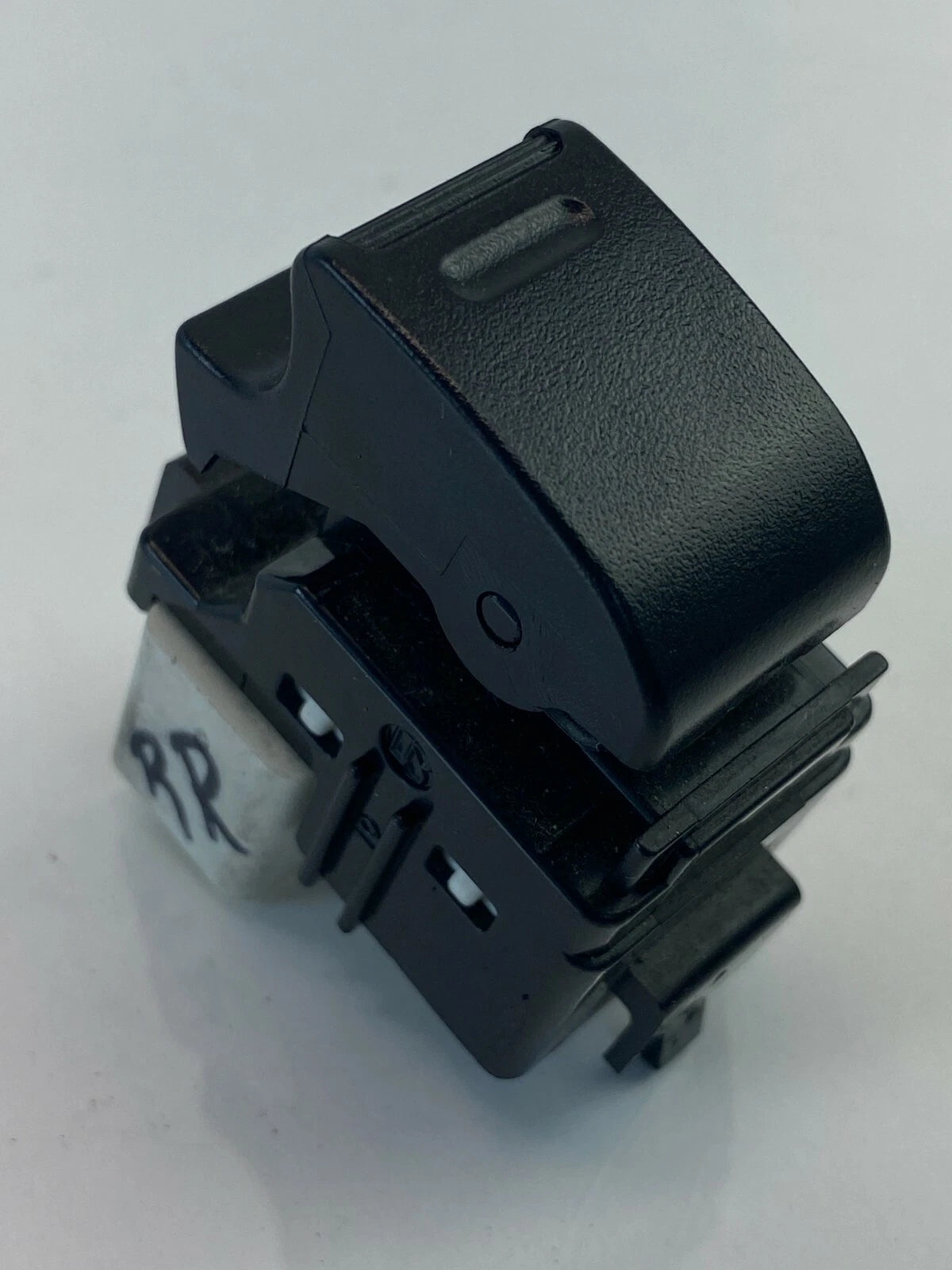 2004-2009 TOYOTA PRIUS 03-08 TOYOTA AVALON REAR RIGHT DOOR WINDOW BUTTON SWITCH