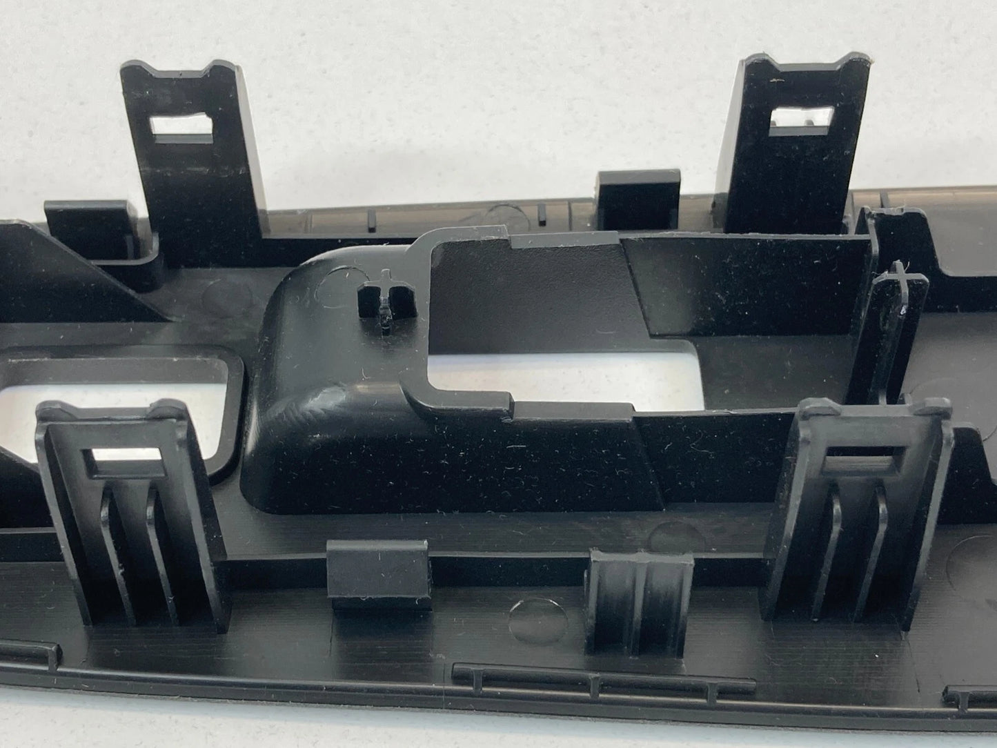 09-13 INFINITI G37 SEDAN FRONT RIGHT SIDE WINDOW SWITCH COVER BEZEL 80960-JU41A