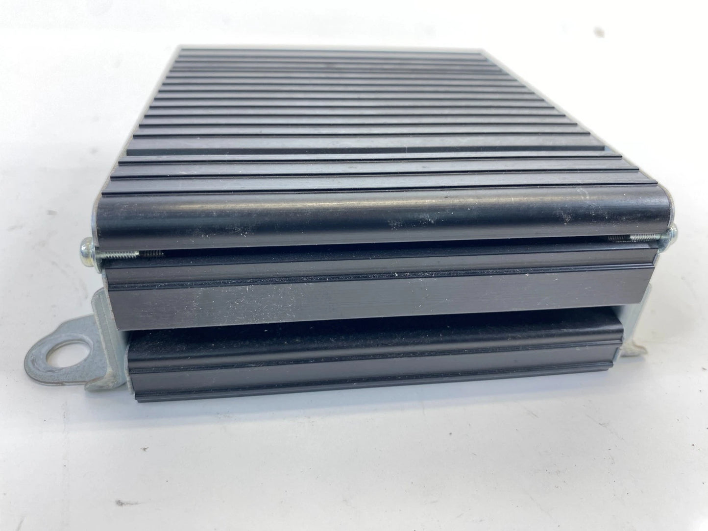 2008-2012 CHRYSLER TOWN & COUNTRY POWER INVERTER MODULE UNIT 05026408AB