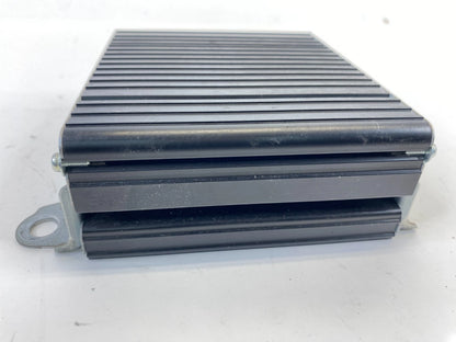 2008-2012 CHRYSLER TOWN & COUNTRY POWER INVERTER MODULE UNIT 05026408AB