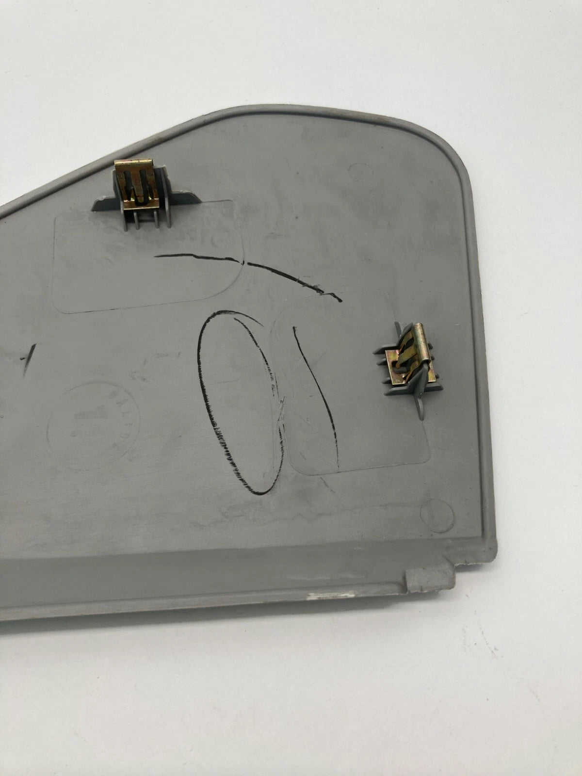 02-07 BUICK RENDEZVOUS FRONT DRIVER SIDE DASH FUSE RELAY PANEL COVER 10421908