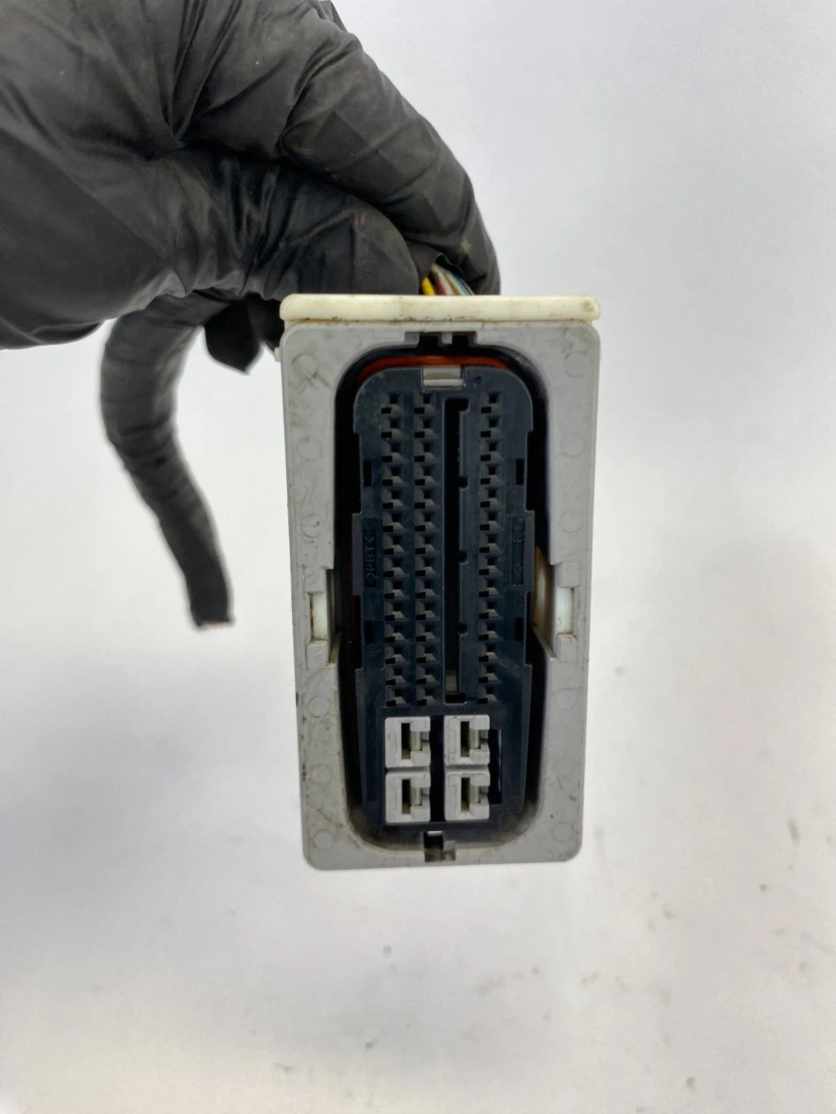 2005 2006 TOYOTA TUNDRA 4.0L A/T RWD ABS ANTI LOCK BRAKE PUMP CONNECTOR OEM