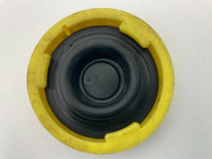 2005-2010 CHRYSLER 300 MASTER CYLINDER RESERVOIR BOTTLE GAS TANK CAP COVER