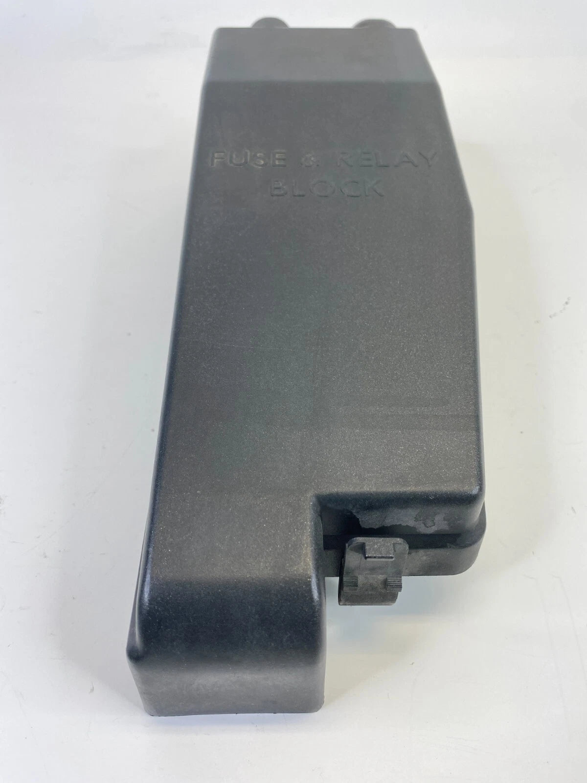 2009 2010 2011 KIA BORREGO 3.8L FUSE RELAY BOX BLOCK COMPARTMENT COVER LID