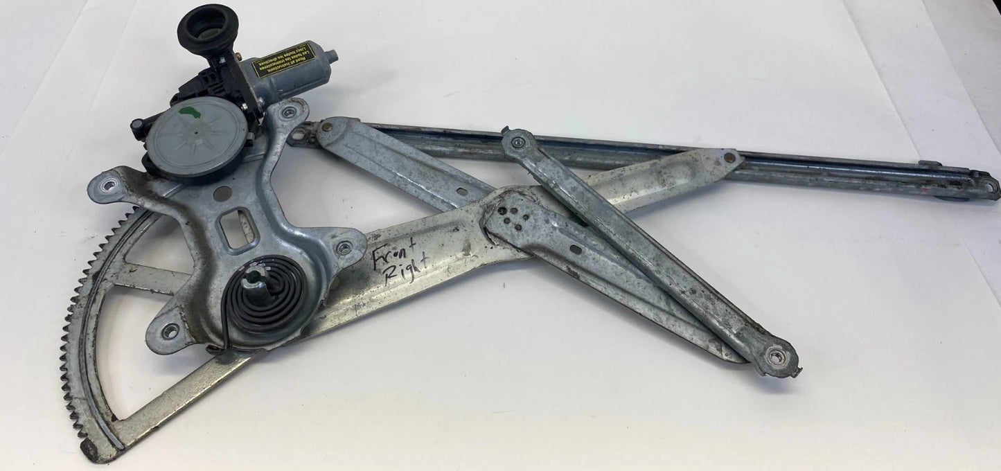 2004-2010 TOYOTA SIENNA FRONT RIGHT PASSENGER POWER WINDOW REGULATOR MOTOR OEM