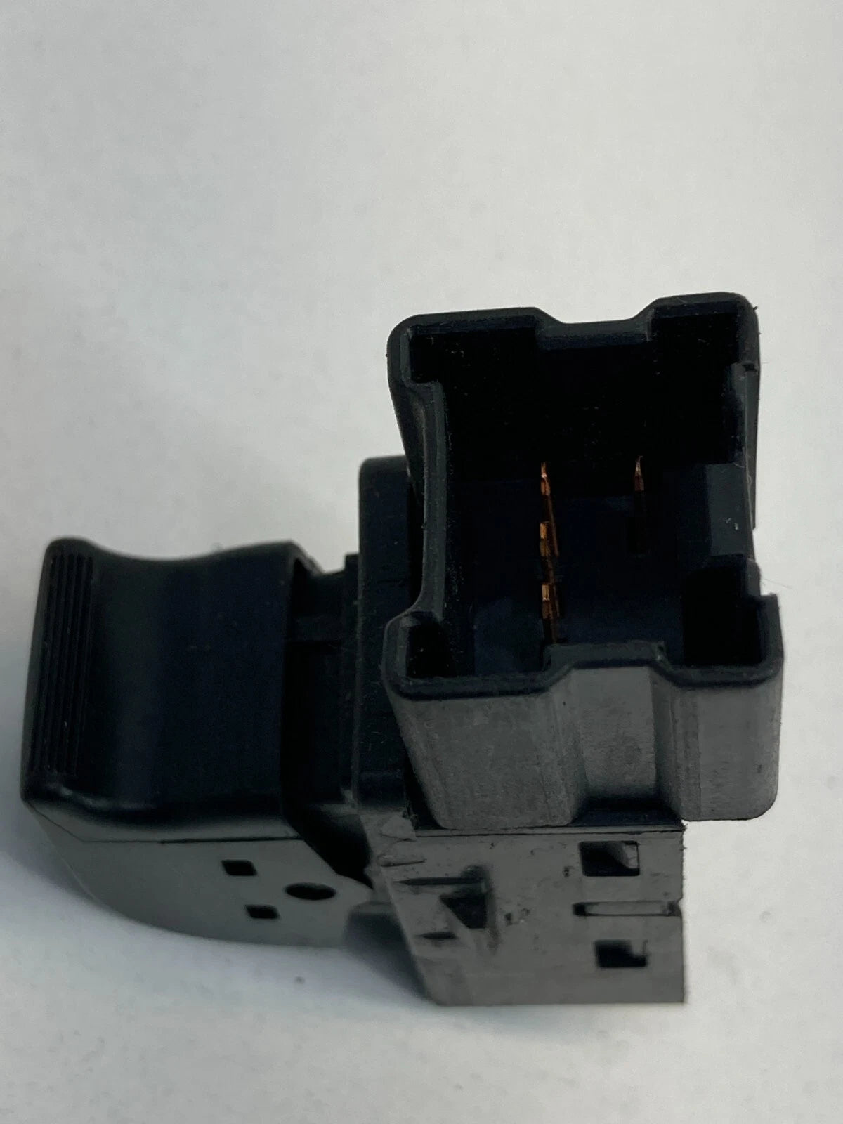 1998-2001 NISSAN ALTIMA REAR LEFT BACK DOOR WINDOW BUTTON SWITCH 25411-9E000 OEM