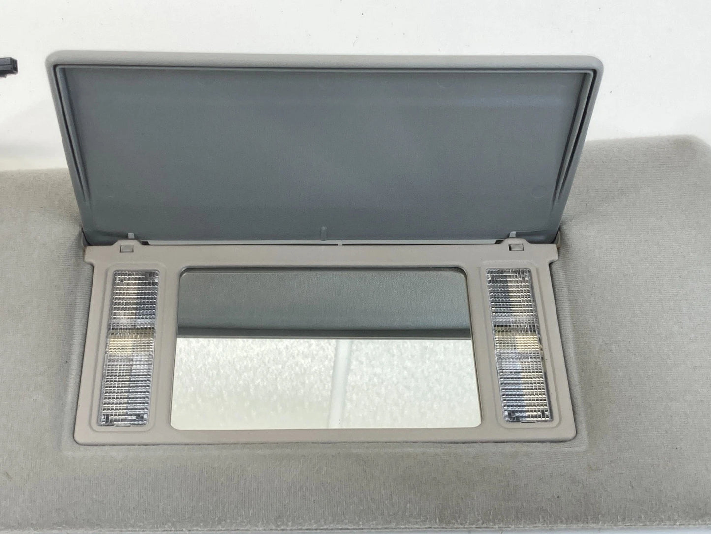 2004-2008 FORD F150 SUNVISOR SUN VISOR LH RH PAIR SET ILLUMINATED W HOMELINK OEM