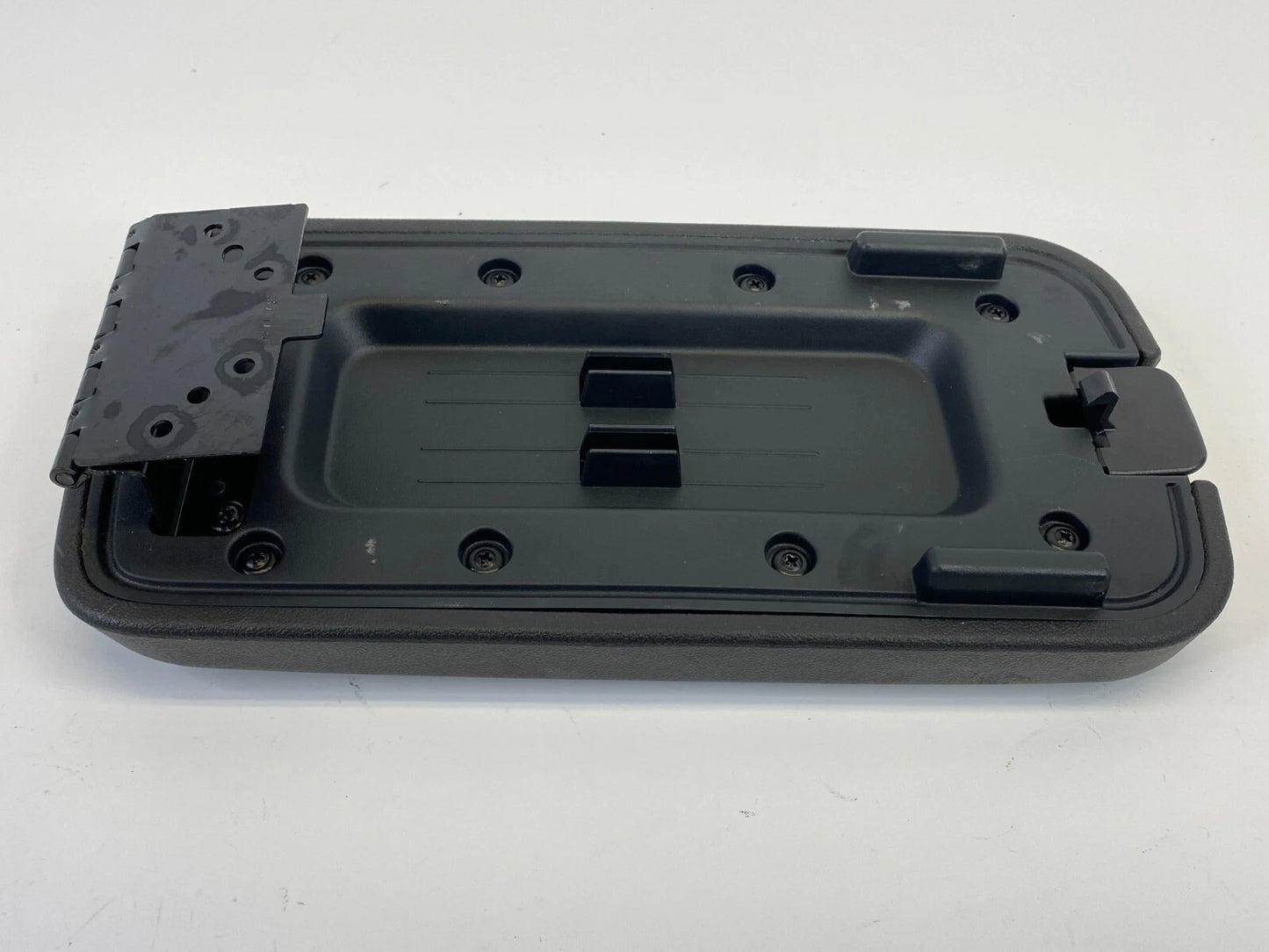 2005-2010 PONTIAC G6 SEDAN CENTER CONSOLE LID ARM REST ARMREST OEM