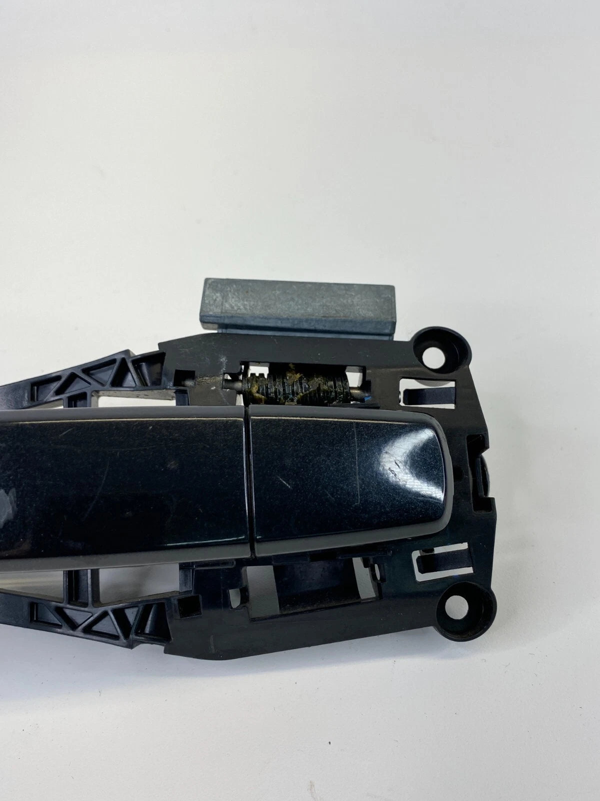 2016 CHEVROLET CRUZE LIMITED REAR LEFT SIDE EXTERIOR DOOR HANDLE 9400-2321