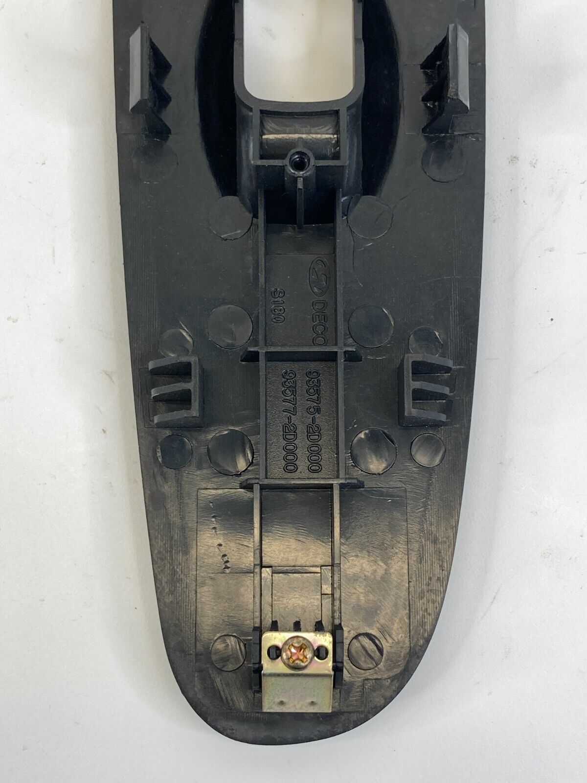 2001-2006 Hyundai Elantra Front Right Side Window Switch Cover Trim 93575-2D000