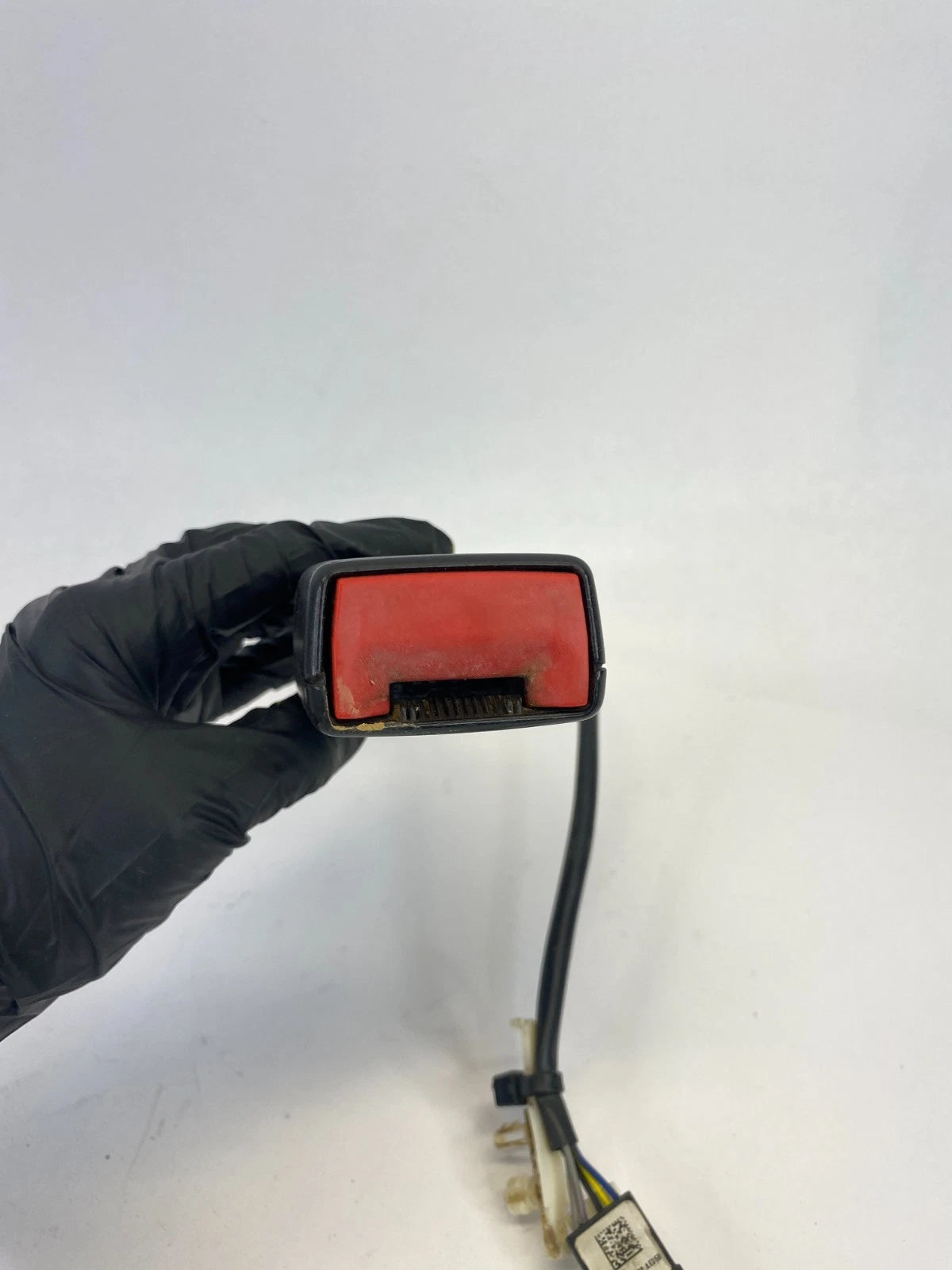 2013-2019 FORD EXPLORER 16-19 INTERCEPTOR FRONT RIGHT PASSENGER SEAT BELT BUCKLE