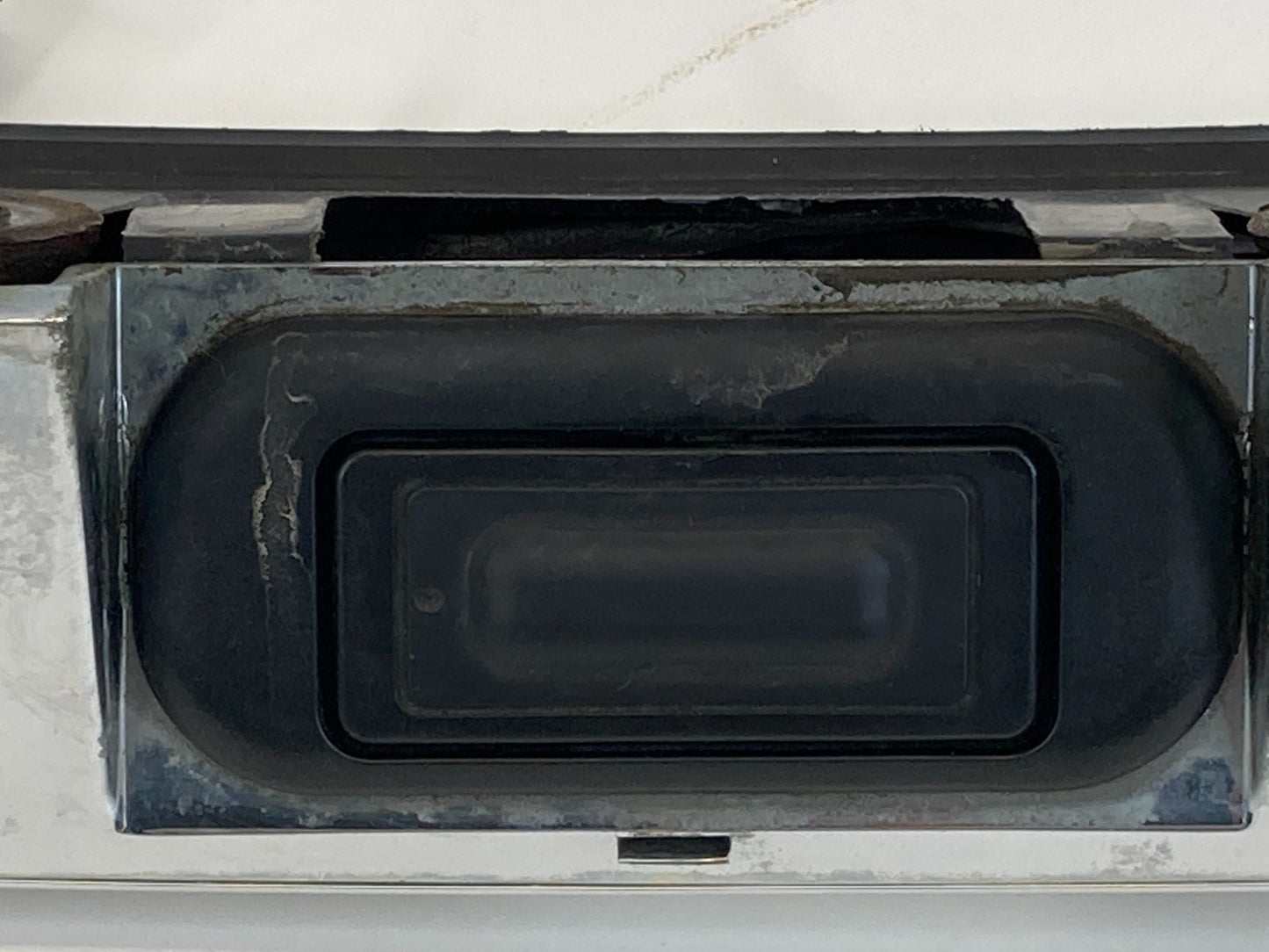 2010-2015 Chevy Equinox w/o Camera Liftgate Chrome Applique Molding 22869810