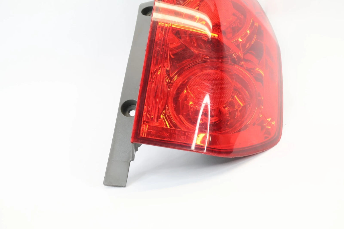 2003 2004 2005 HONDA PILOT RIGHT PASSENGER SIDE TAIL LIGHT LAMP TAILLIGHT OEM