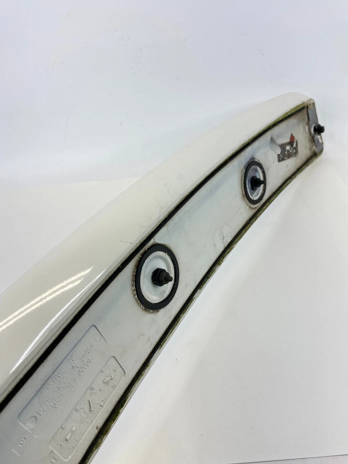 05-09 PONTIAC G6 SEDAN REAR TRUNK LID SPOILER WING MOUNTED WHITE 22625074 OEM