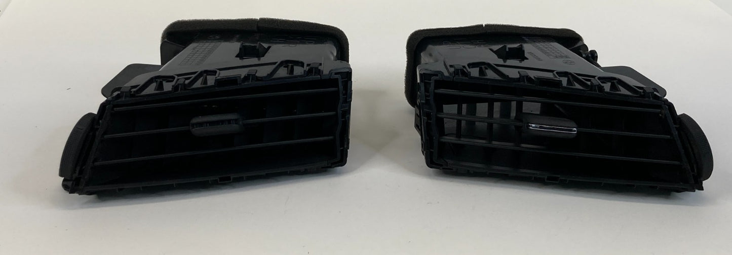 2007 2008 Infiniti G35 Center Dash A/C Air Vent Grill Grille Set Pair OEM