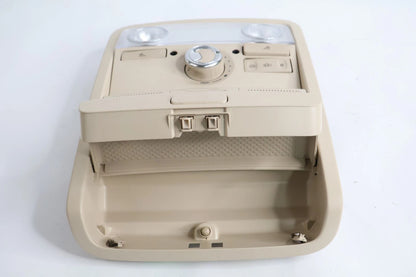 12-18 VOLKSWAGEN PASSAT ROOF OVERHEAD CONSOLE DOME LAMP 561-868-837 OEM