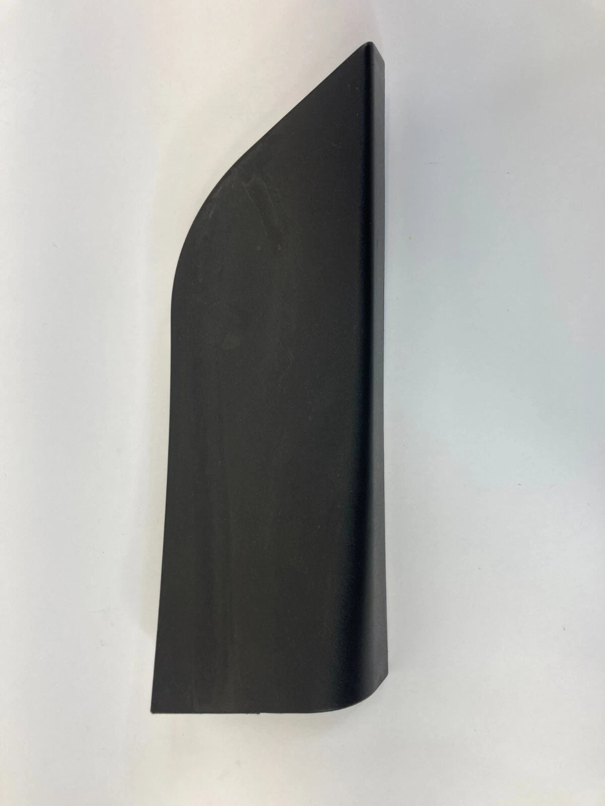 08-10 CHRYSLER TOWN & COUNTRY FRONT RIGHT INTERIOR DOOR MIRROR CORNER COVER TRIM