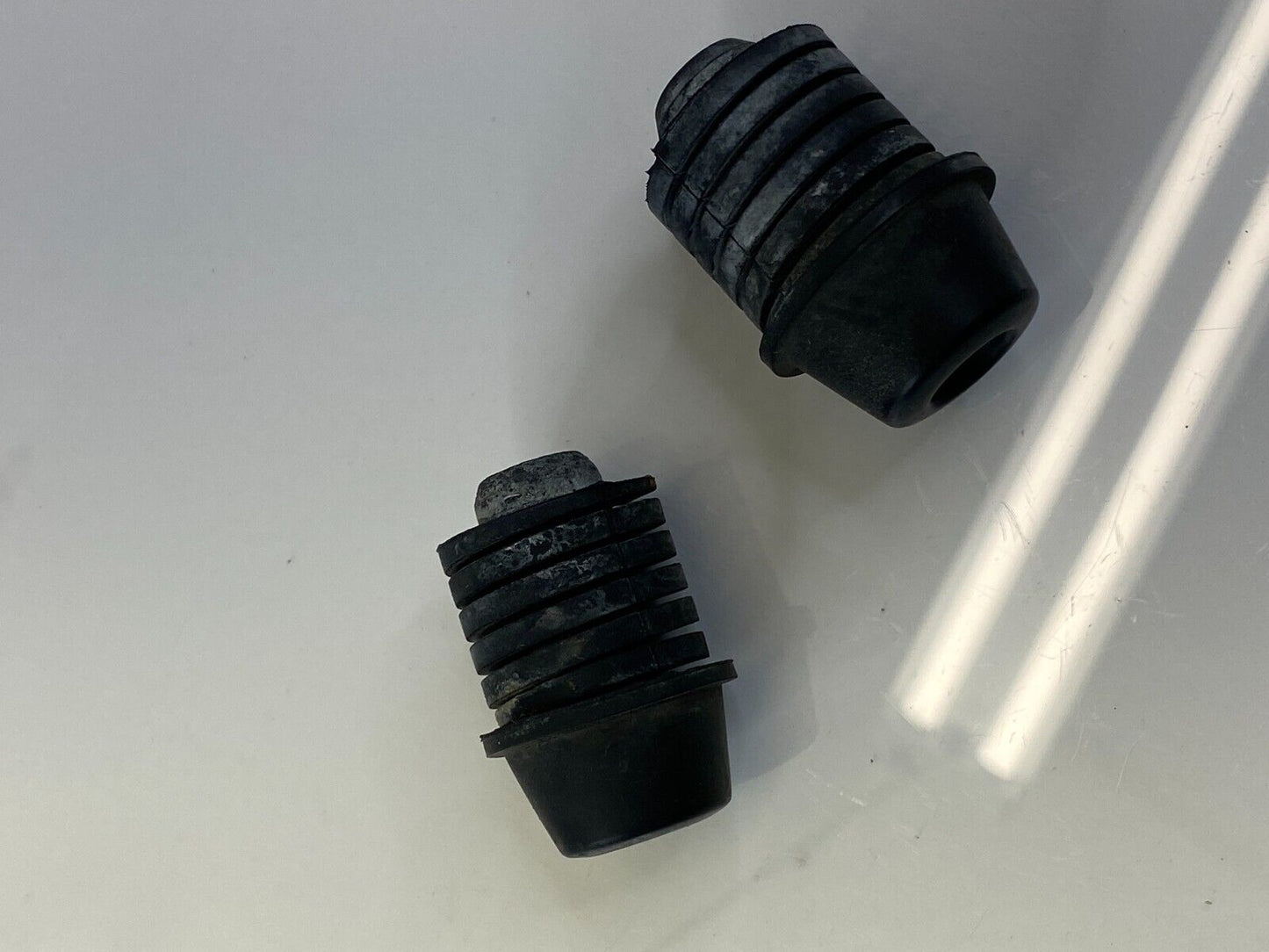 2008-2010 Saturn Vue Front Hood Rubber Stopper Adjuster Cushion Pair Set OEM