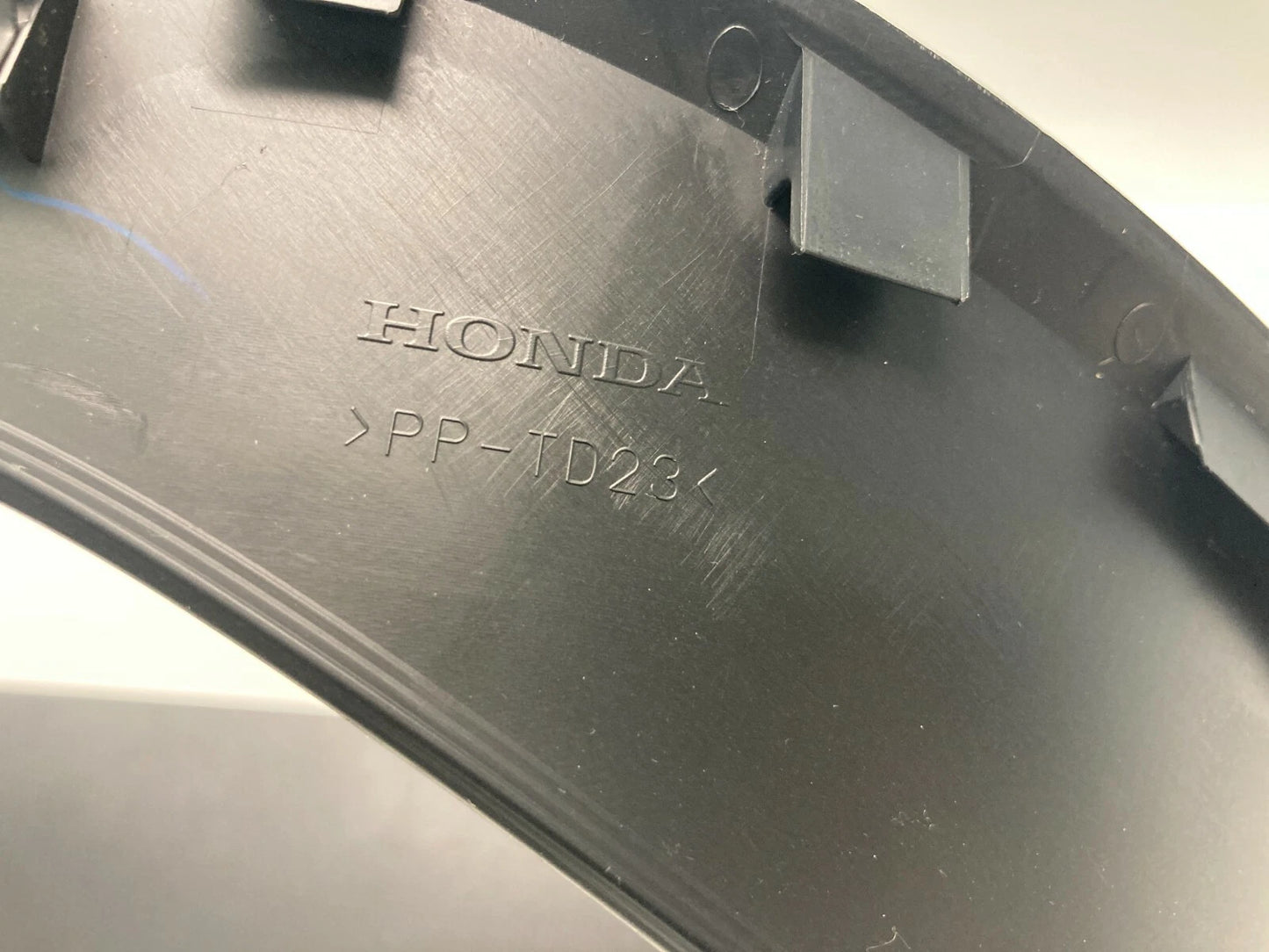 2005-2010 HONDA ODYSSEY SPEEDOMETER INSTRUMENT CLUSTER DASH BEZEL SURROUND TRIM