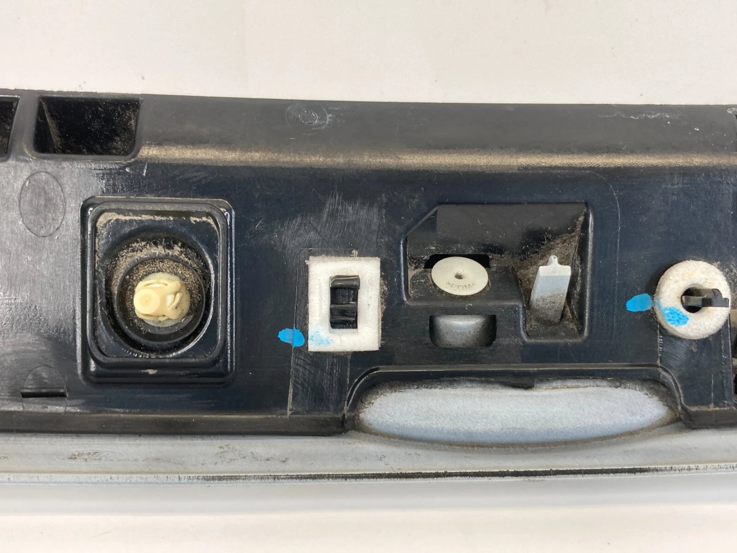 14-19 FORD FIESTA SEDAN REAR TRUNK LID LICENSE PLATE MOLDING EMBLEM D2BBF43404BD