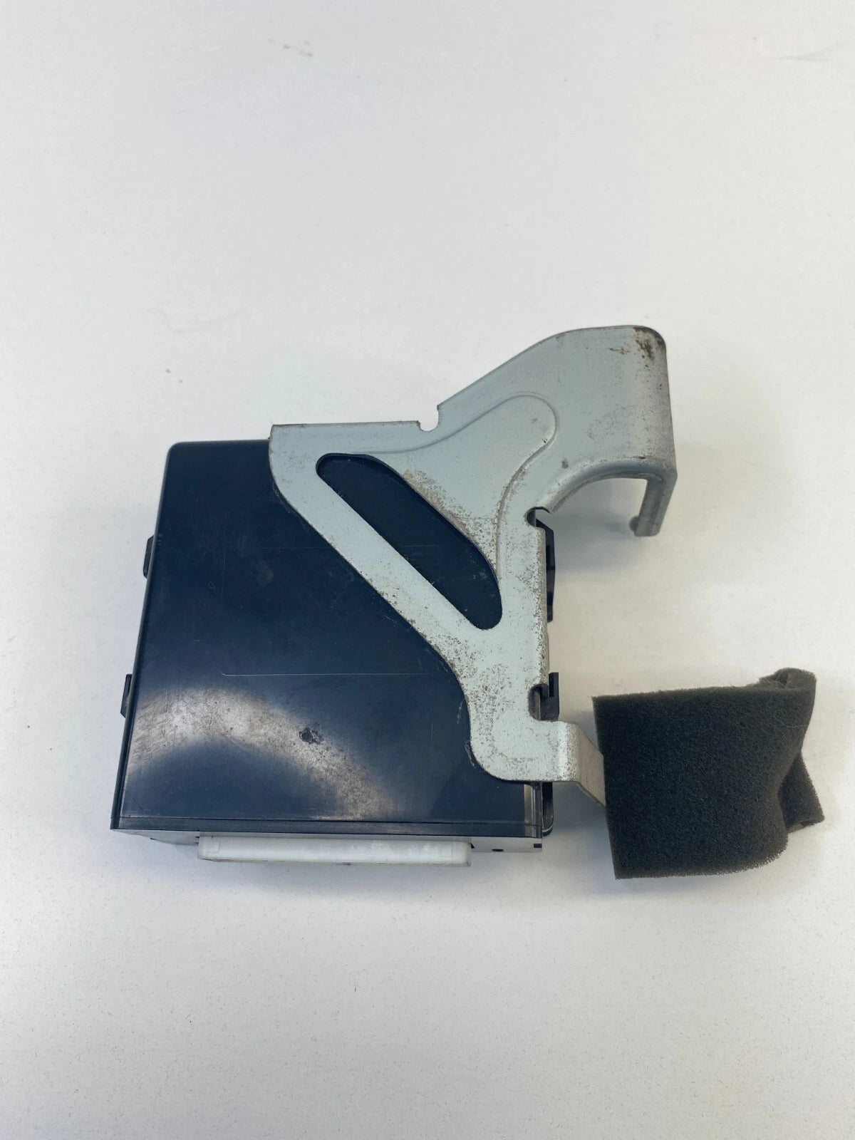 2003-2008 TOYOTA MATRIX THEFT WARNING CONTROL MODULE UNIT ASSEMBLY 89730-YY070