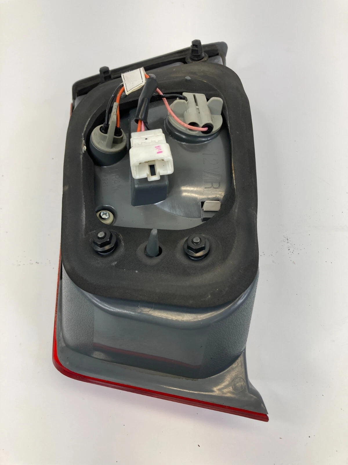 2006-2008 HYUNDAI SONATA REAR RIGHT PASSENGER SIDE INNER TAILLIGHT 92404-0A0 OEM