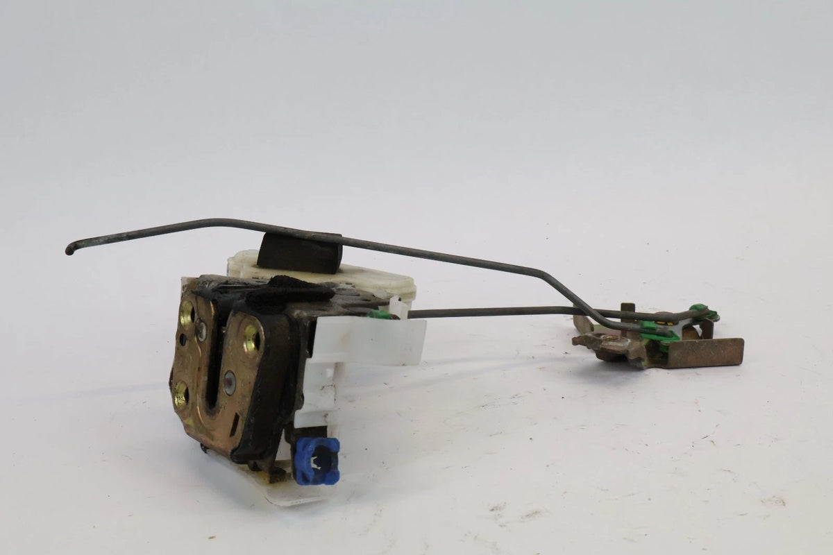 2001-2004 NISSAN XTERRA FRONT RIGHT PASSENGER DOOR LOCK LATCH ACTUATOR OEM