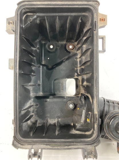 2005 2006 TOYOTA SIENNA 3.3L AIR INTAKE CLEANER BOX HOUSING LOWER COVER OEM