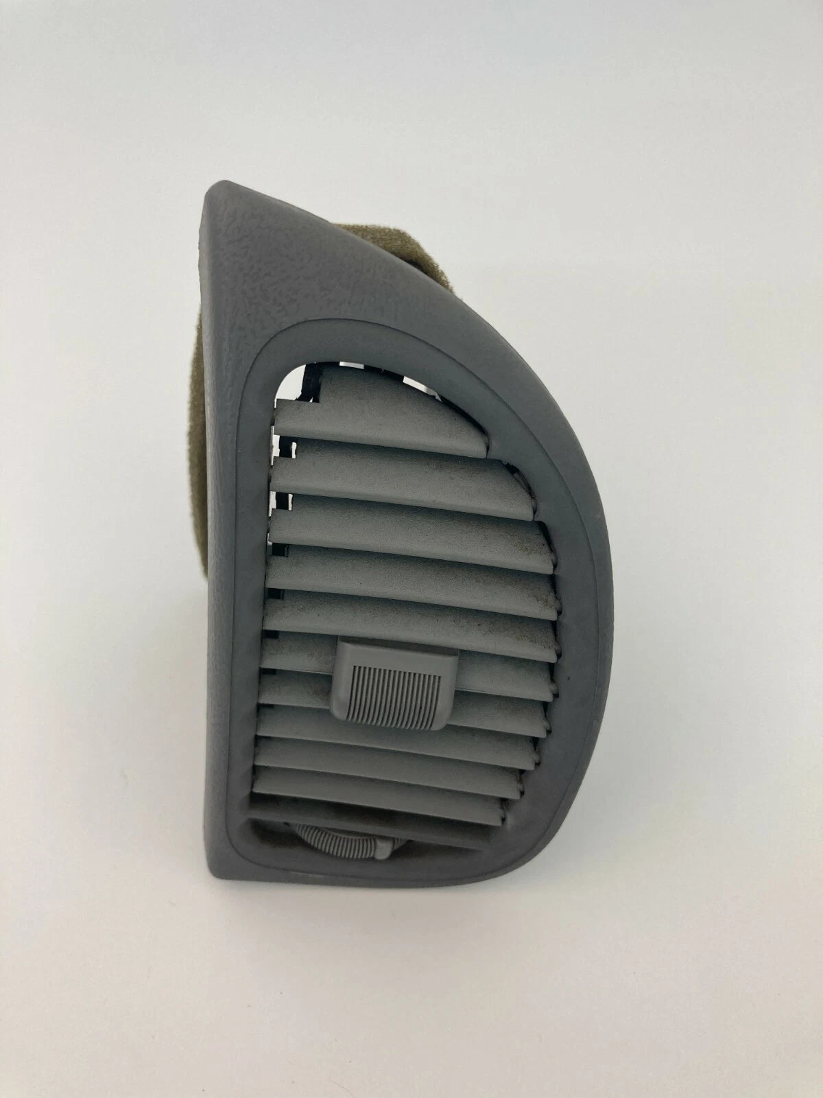 98 99 00 01 FORD EXPLORER FRONT RIGHT PASSENGER SIDE A/C AIR VENT GRILLE OUTLET