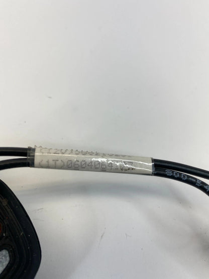 2006-2007 SATURN VUE ROOF MOUNTED RADIO ANTENNA SIGNAL BASE OEM
