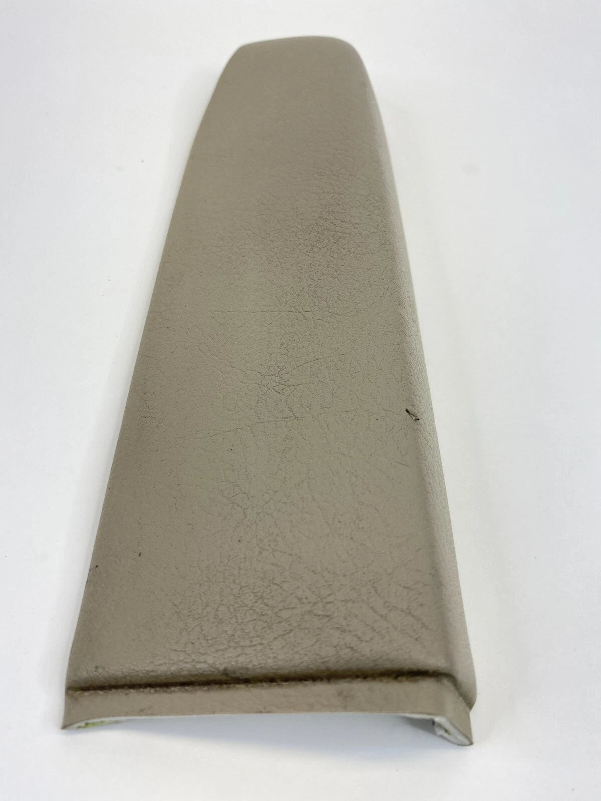 2005 2006 05 06 KIA SORENTO REAR RIGHT SIDE DOOR PANEL ARMREST ARM REST OEM
