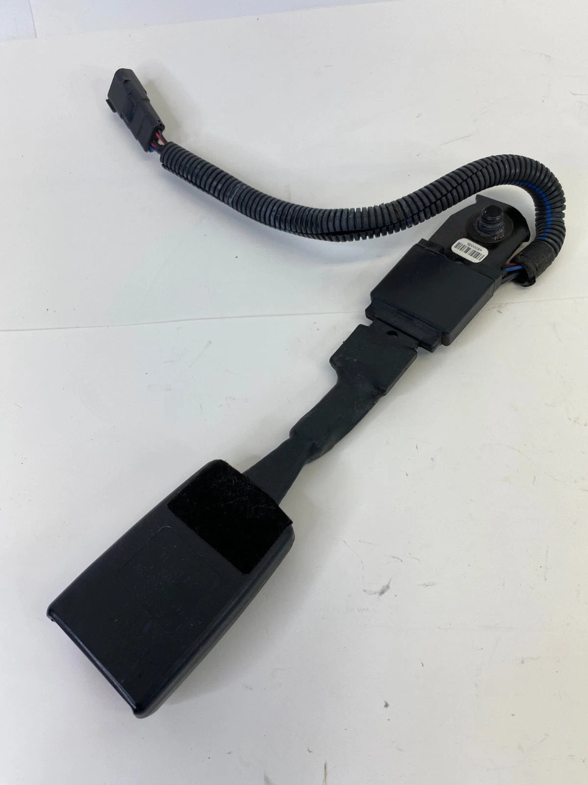 2012-2014 FORD FOCUS FRONT RIGHT SIDE SEAT BELT BUCKLE DM51-61208-CBW OEM