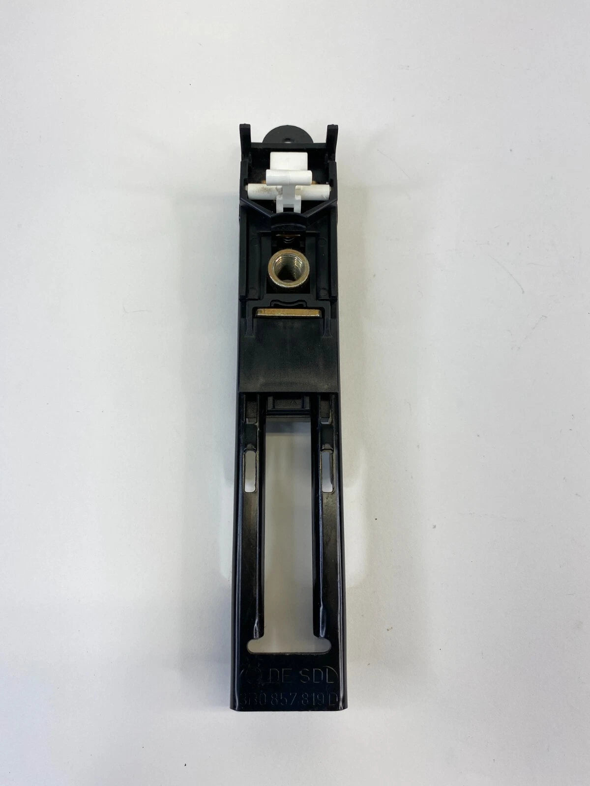 1998-2005 VOLKSWAGEN PASSAT RIGHT PASSENGER SEAT BELT ADJUSTER 3B0857819D OEM
