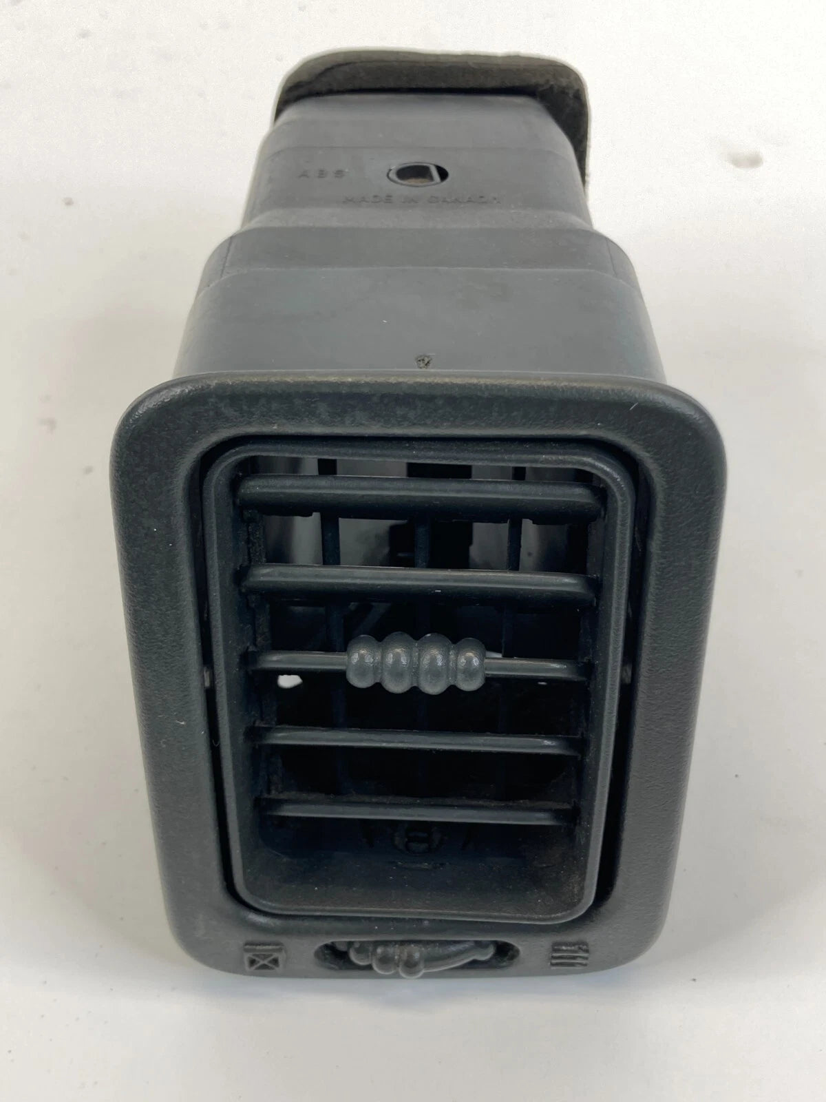 99-06 CHEVROLET SILVERADO 1500 FRONT DASH RIGHT AC AIR VENT DUCT GRILL 15717350