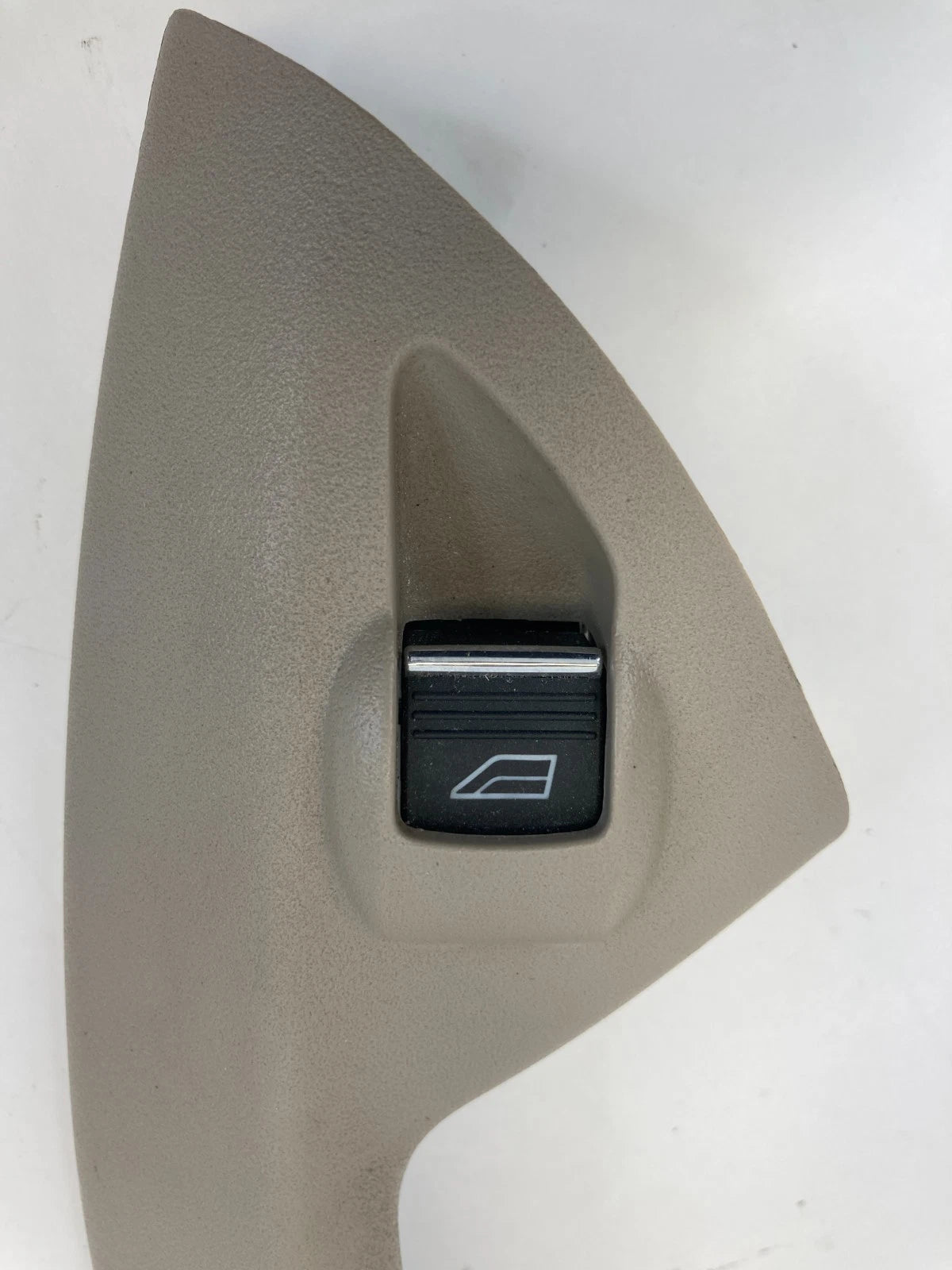 2013-2018 FORD C-MAX REAR RIGHT SIDE DOOR WINDOW SWITCH W/ BEZEL CJ54-S27442 OEM