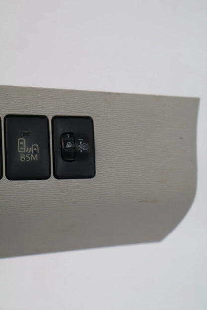 2011-2014 TOYOTA SIENNA DASH MIRROR TRACTION REAR VENT & SAFETY ASSIST SWITCHES