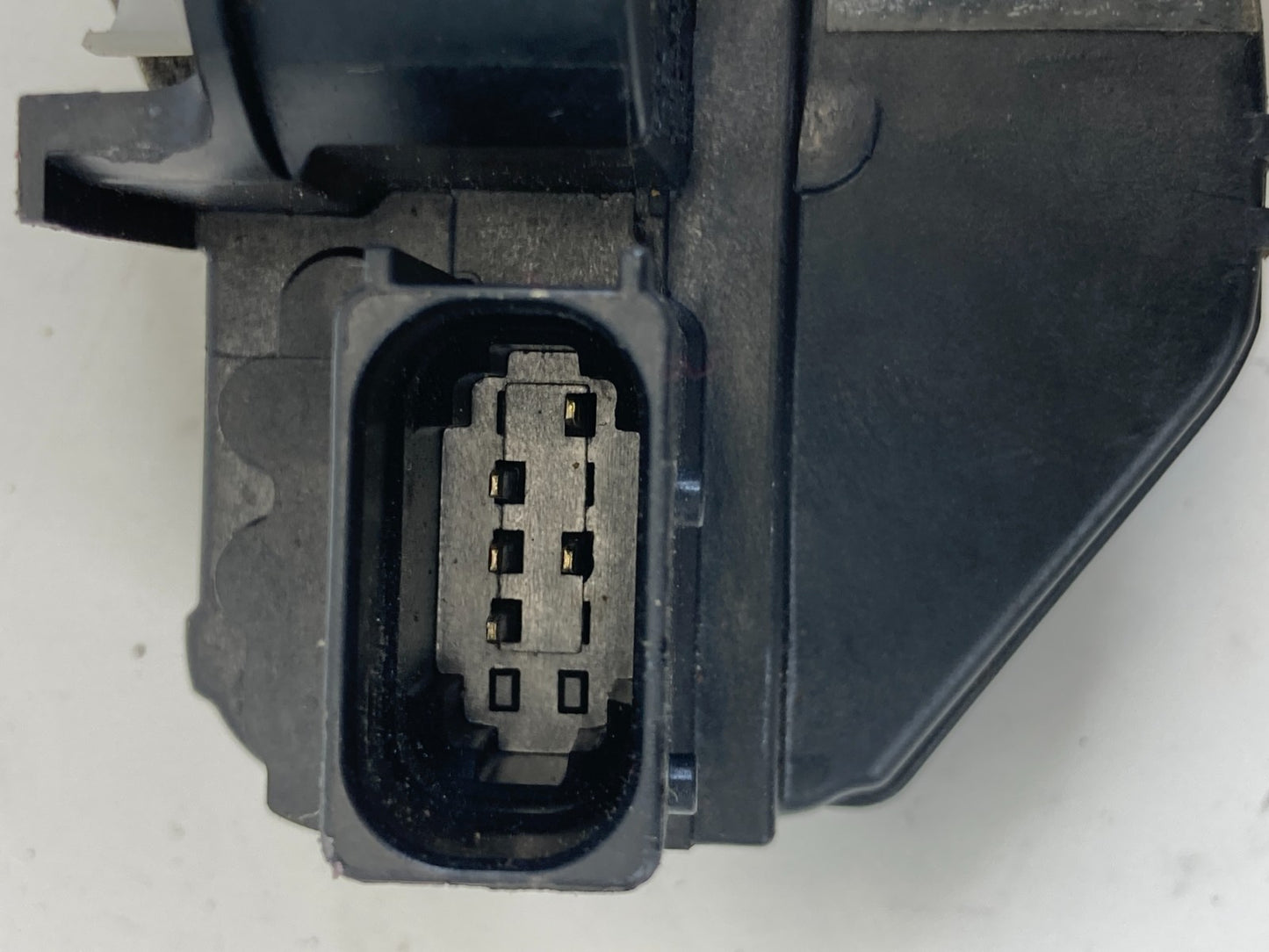 10-17 Chevrolet Equinox Front Right Door Lock Latch Release Actuator 13579523