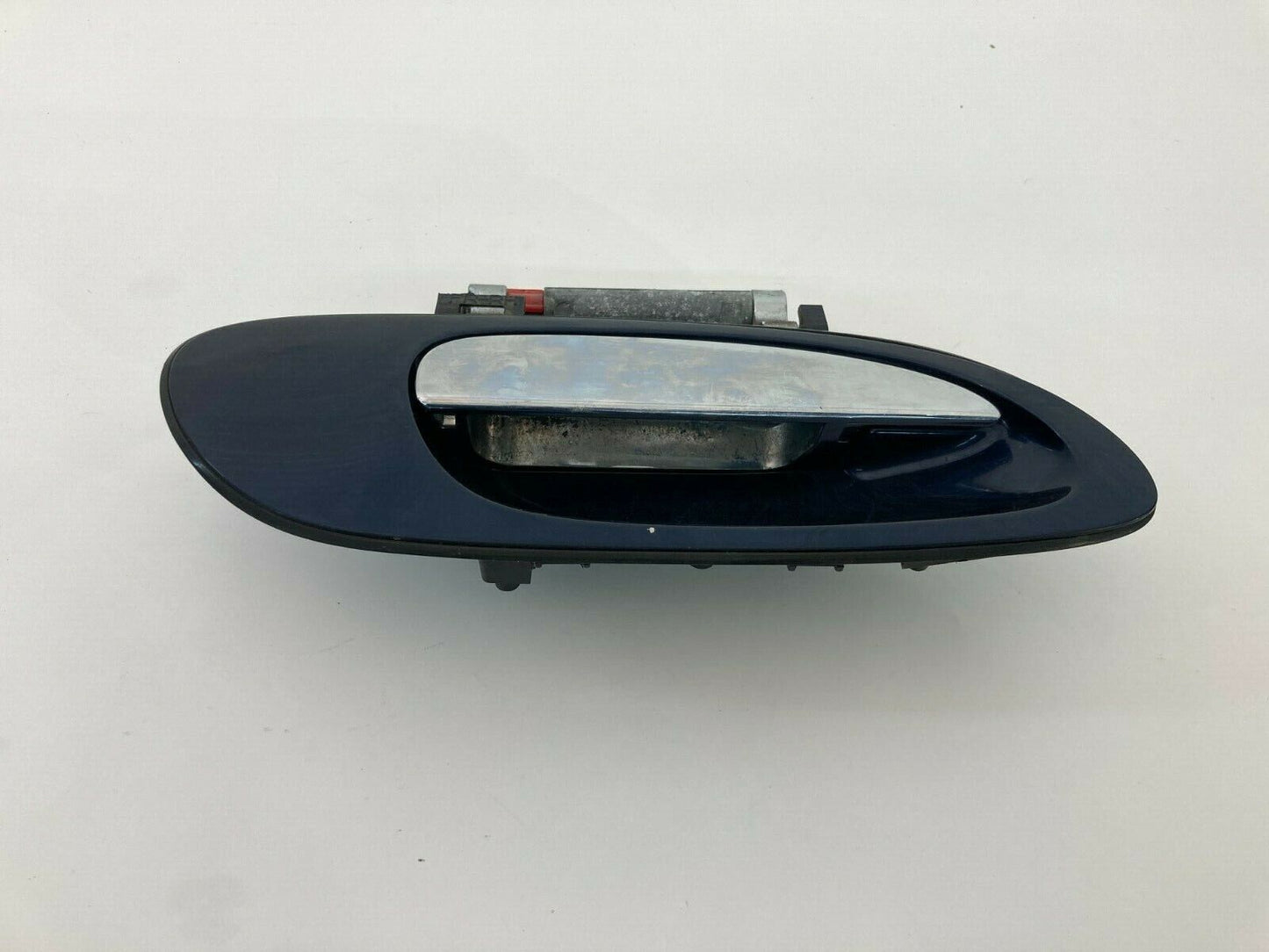 2000-2003 Nissan Maxima Front Right Passenger Side Exterior Door Handle Assembly